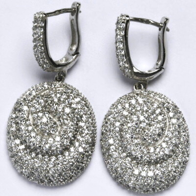 Střírdné náušnice s čirými zirkony,váha 11,68 g