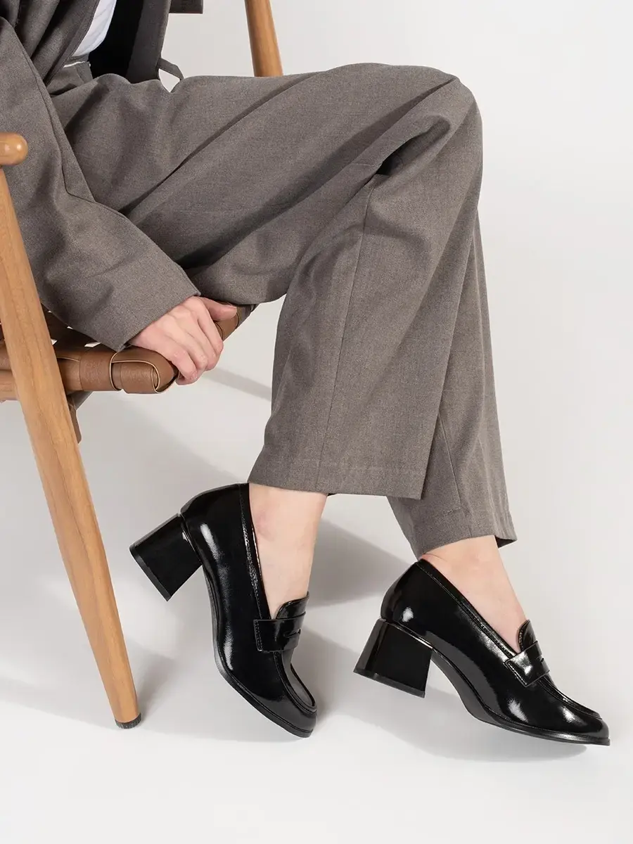 Designové polobotky dámské černé obcas