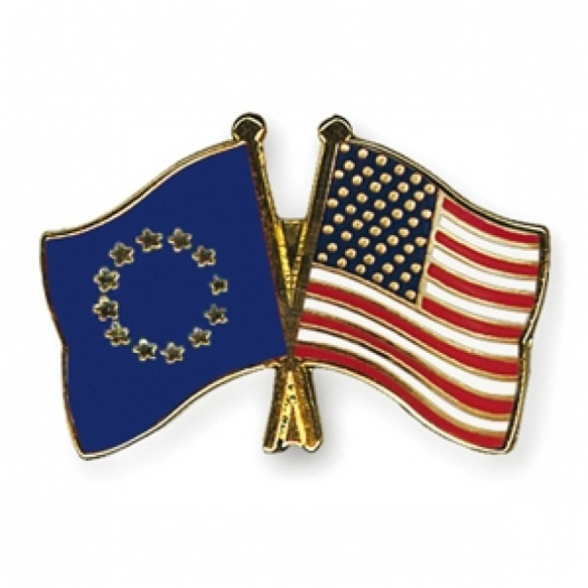 Odznak (pins) vlajka Evropská unie (EU)+USA - barevný