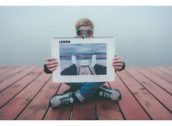 Charitativní kalendář 2025 Koloshop x Petr Hricko pro Lékaře bez hranic