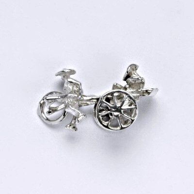 Stříbrný přívěšek, váha 2,18 g