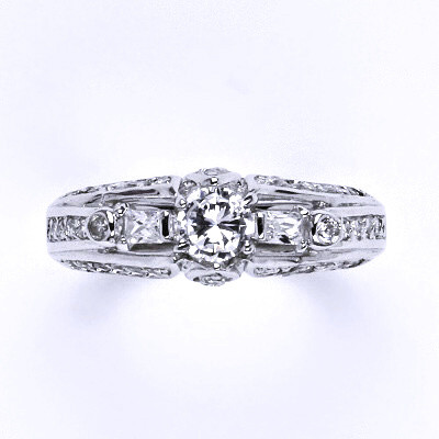 Stříbrný prsten s čirými zirkony,prsten ze stříbra,váha 5,09 g