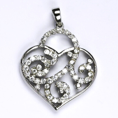 Stříbrný přívěsek s čirými zirkony,přívěsek ze stříbra,srdce,váha 7,91 g