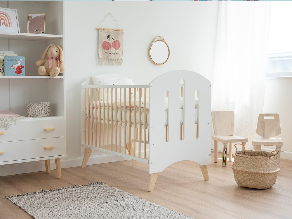 Magnat Bílá dětská postýlka Baby Dream 60 x 120 cm