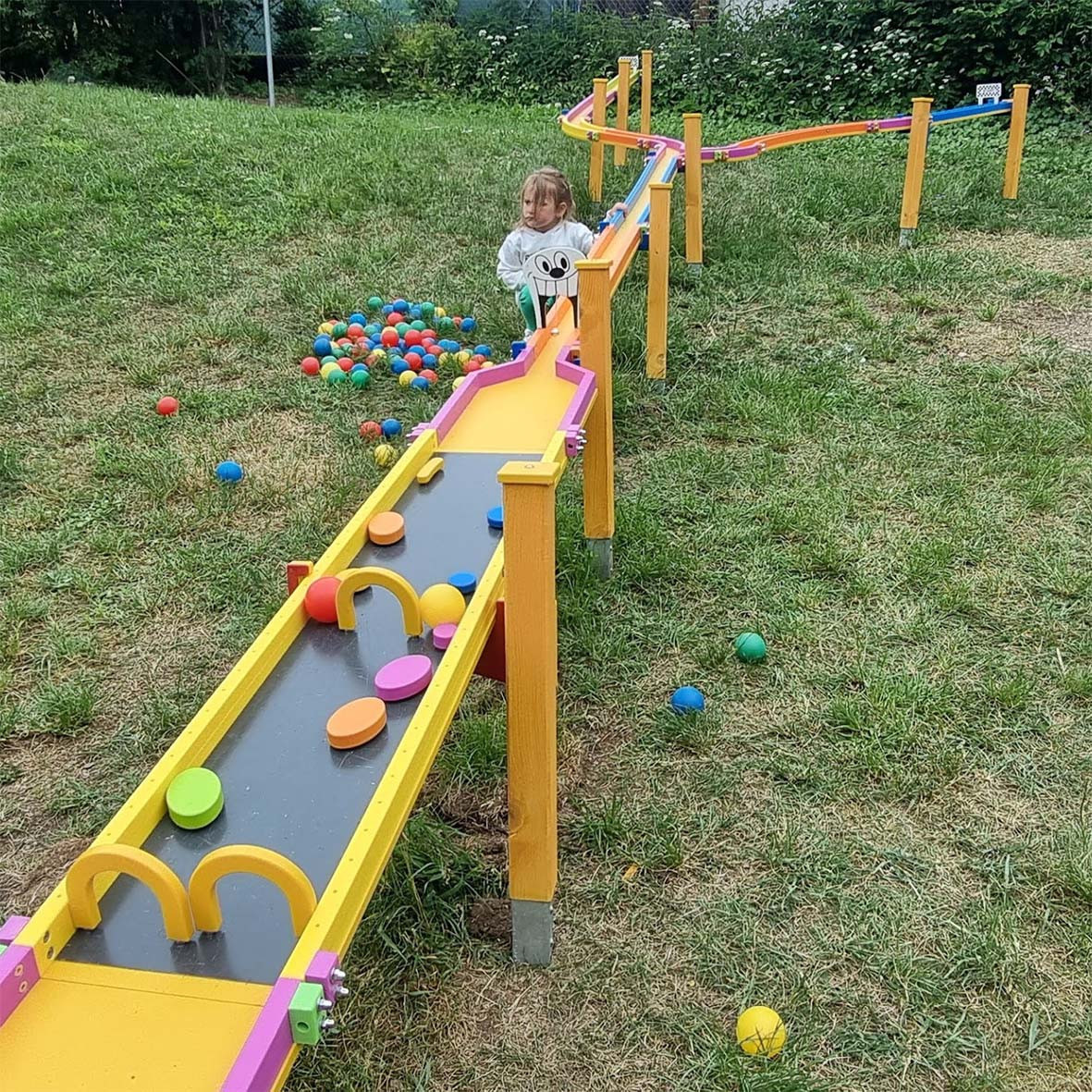 KULI - venkovní kuličková dráha Závodní s překážkovým dílem