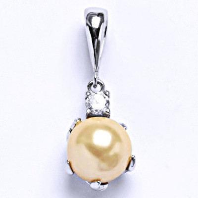 Stříbrný přívěšek se světle lososovou umělou perlou, 1190/6