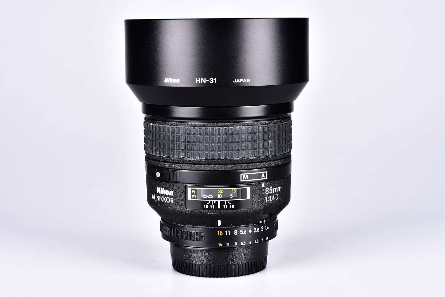 Nikon 85 mm f/1,4 AF NIKKOR D A s HN-31 bazar