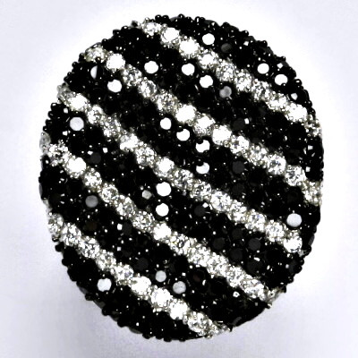 Stříbrný prsten s čirými a černými zirkony,prsten ze stříbra,váha 12,02 g