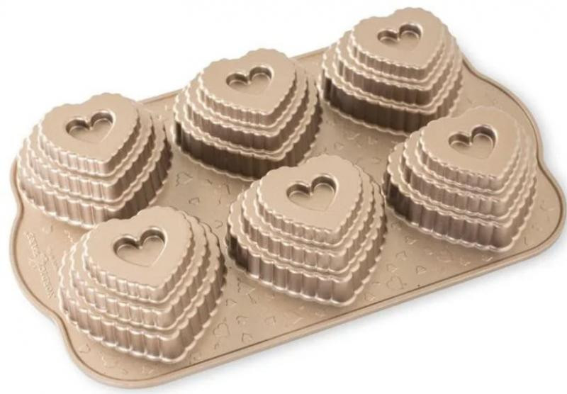 Nordic Ware Vrstvené srdíčko plát se 6 formičkami, karamelová 90937