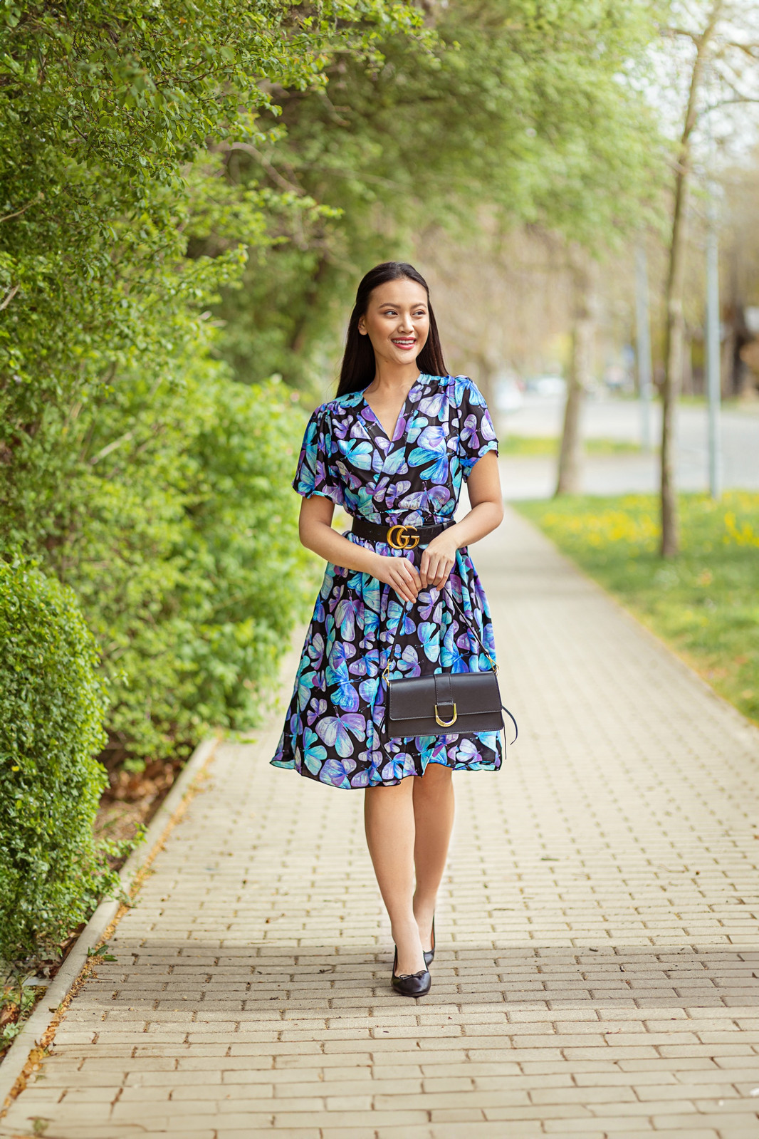 Himalife Zavinovací šaty s krátkým rukávem Butterfly - černá s tyrkysovou Velikost: 4XL/5XL