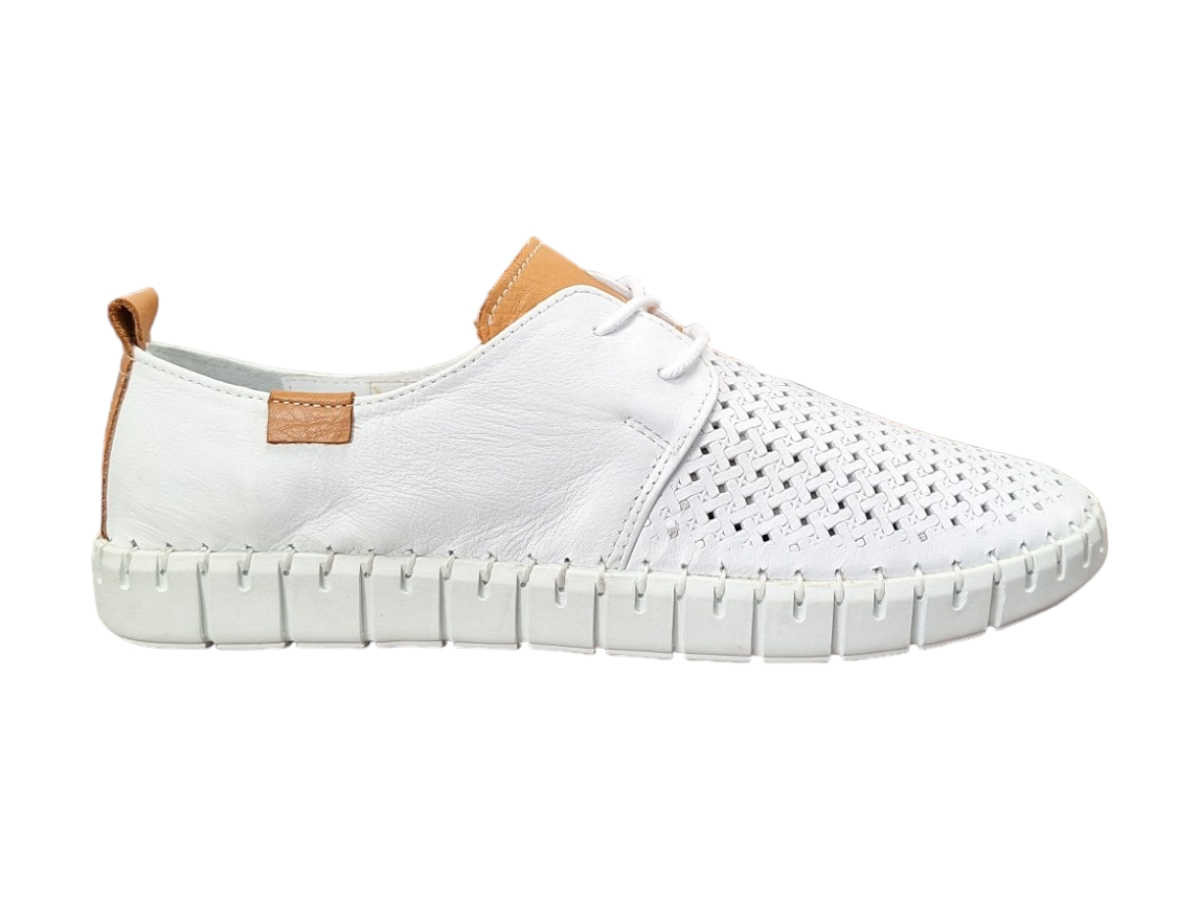 Wild 646082 White Dámské celokožené boty 39