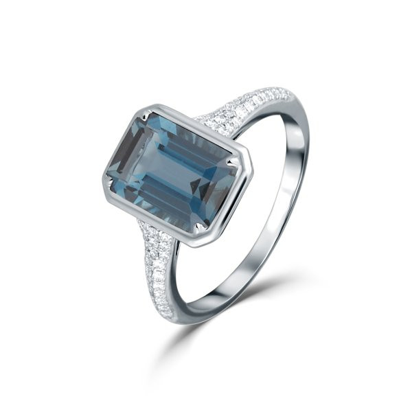 Prsten s topazem 324-957-LT44 53-3.20g