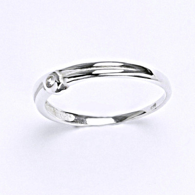Stříbrný prsten s čirým zirkonem, 5