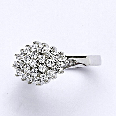 Stříbrný prsten s čírými zirkony, prsten ze stříbra, 5,33 g vel 58,5