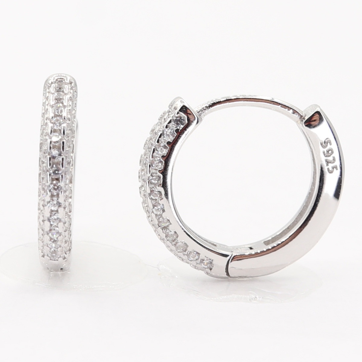 Stříbrné náušnice 113274