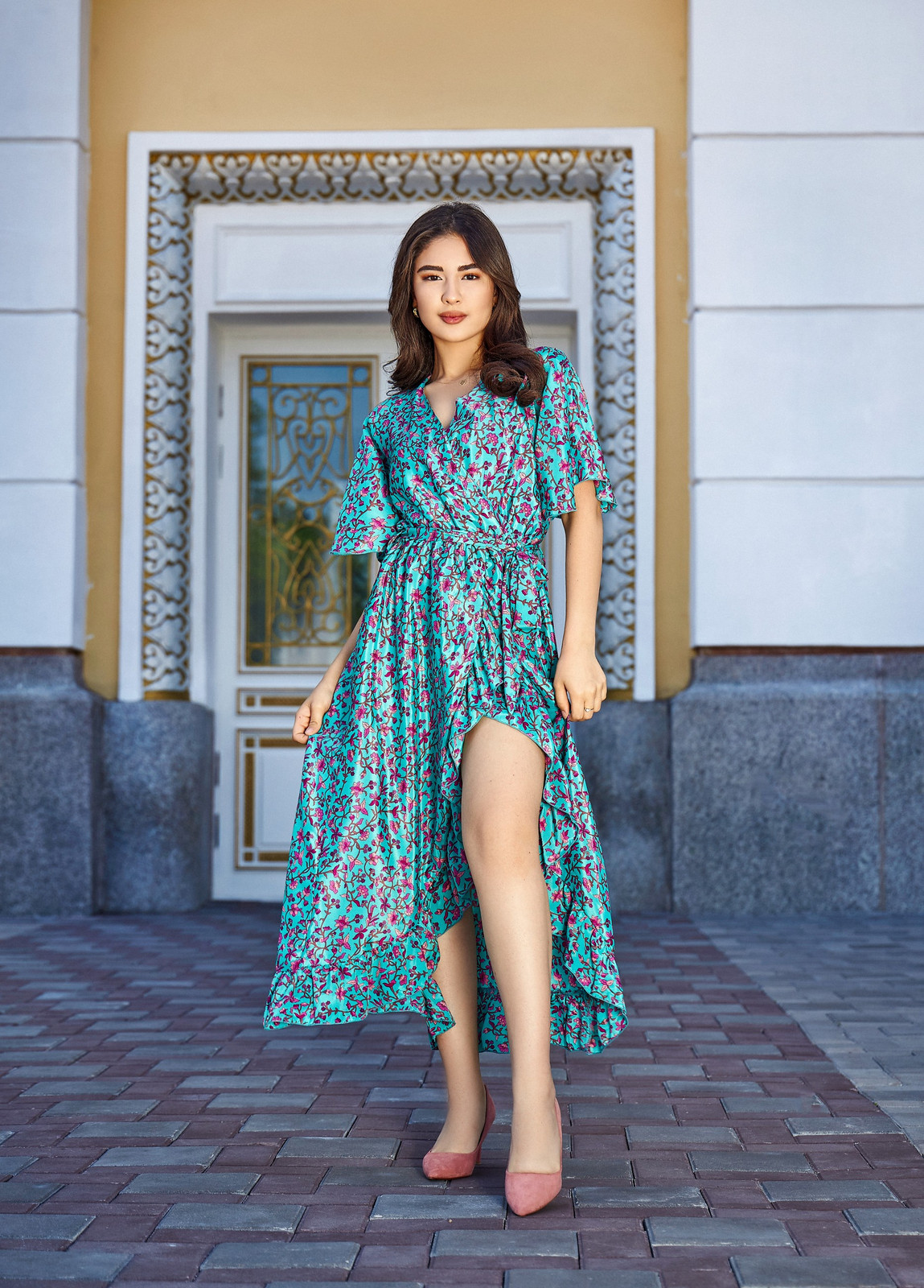 Himalife Šaty s volány Manoa - tyrkysová s růžovou Velikost: S/M