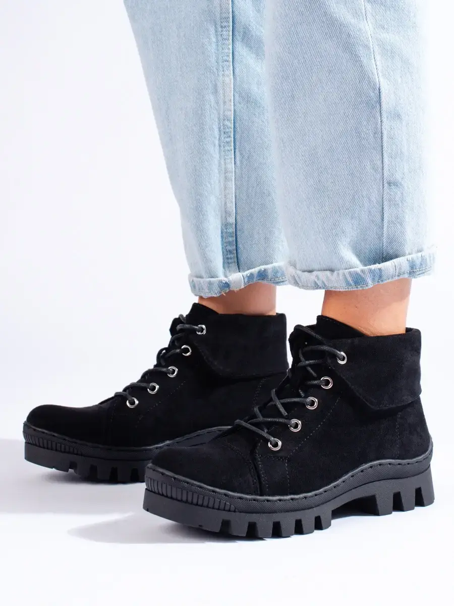 Luxusní kotníkové boty dámské na plochém podpatku