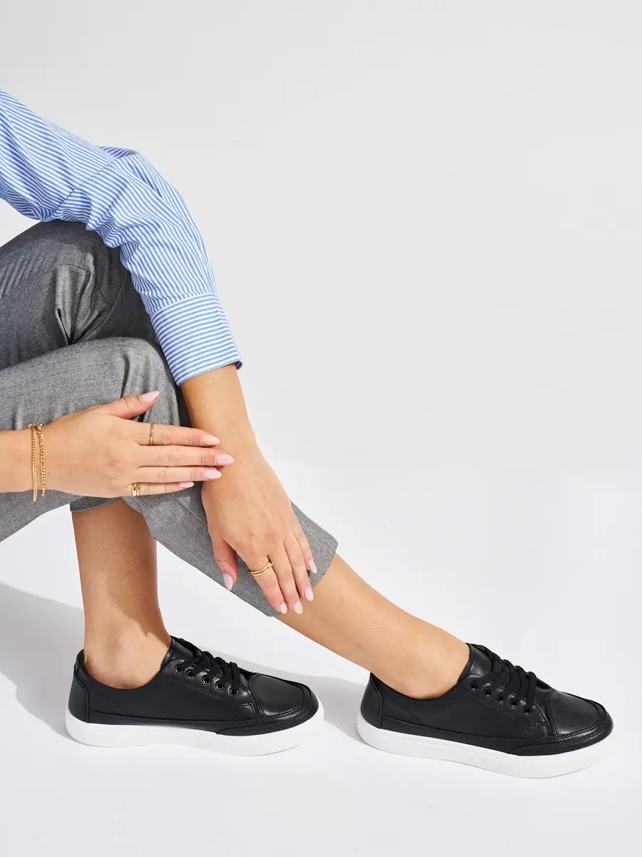 Zajímavé dámské tenisky bez podpatku