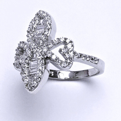 Stříbrný prsten s čirými zirkony,prstýnek ze stříbra,váha 4,84 g