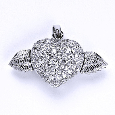 Stříbrný přívěsek s čirými zirkony srdce, přívěsek ze stříbra,váha 9,60 g