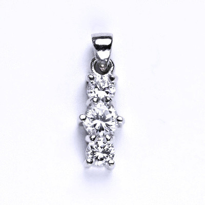 Stříbrný přívěsek s čirými zirkony, přívěsek ze stříbra,váha 1,92 g