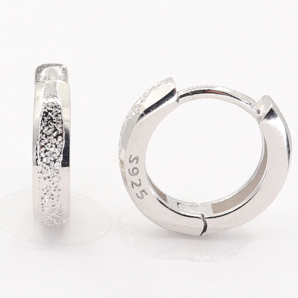 Stříbrné náušnice 113280