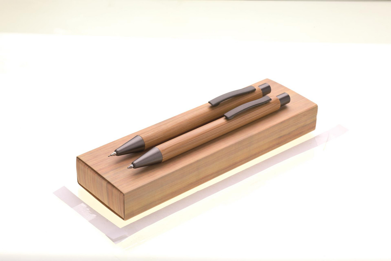 Dárková sada RIVET bambusového kuličkového pera + mechanické tužky - Natur