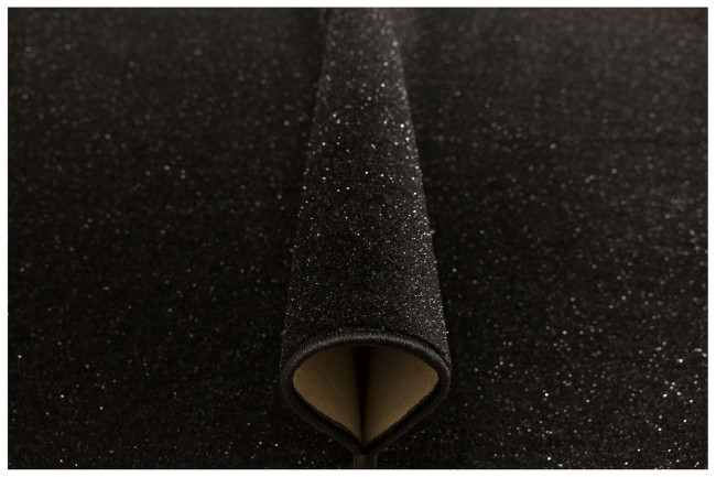 Metrážový koberec Harrow-Flash 78 černý se třpytkami