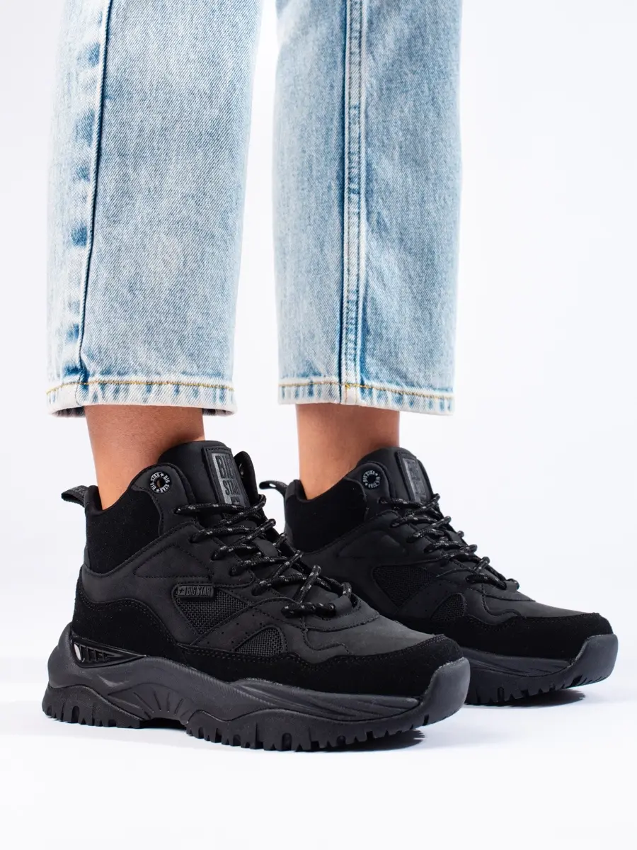 Pohodlné kotníkové boty černé dámské bez podpatku