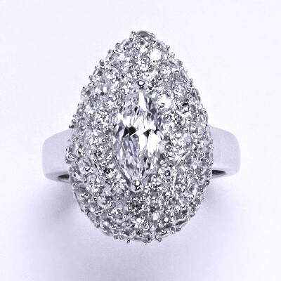 Stříbrný prsten s čirými zirkony,prsten ze stříbra,váha 7,76 g