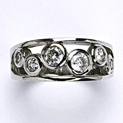 Stříbrný prsten s čirými zirkony, váha 7,64 g