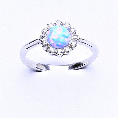 Stříbrný prsten, světle modrý syntetický opál, čiré zirkony, T 1495