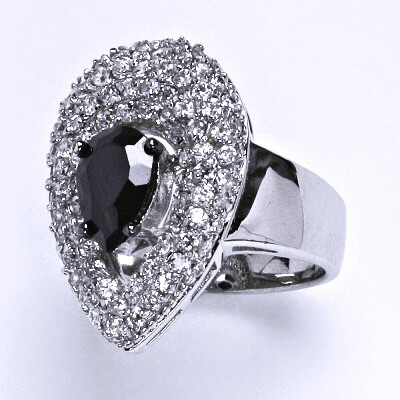 Stříbrný prsten s čirými a černými zirkony,prsten ze stříbra,váha 8,82 g