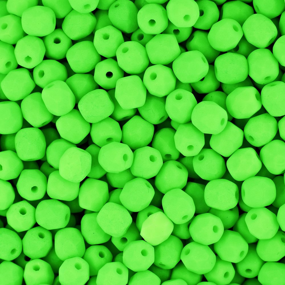 Manumi české broušené korálky 4mm Neon Green - 225 ks