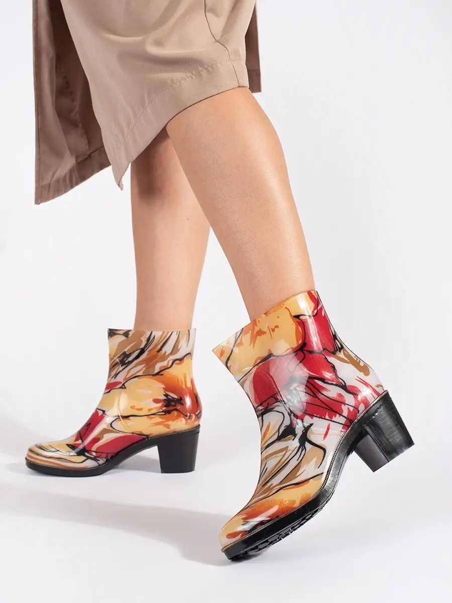 Praktické barevné holínky dámské na širokém podpatku