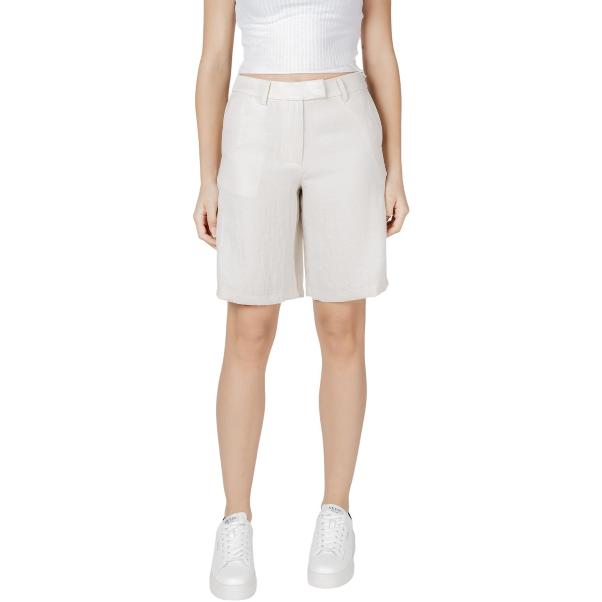 Vila  Viflea Rw Tailored Shorts 14105556  Béžová
