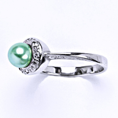 Stříbrný prsten s umělou perlou světle zelenou 6 mm,vel.53,5, T 1228