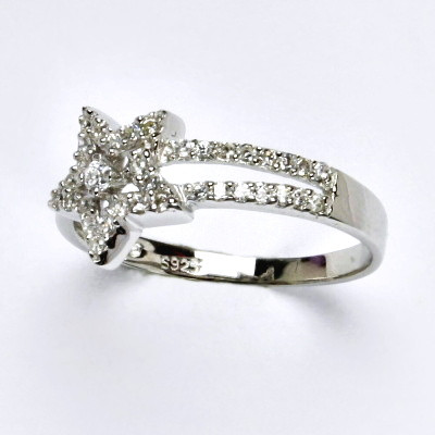 Stříbrný prsten s čirými zirkony, prsten ze stříbra, 2,10 g