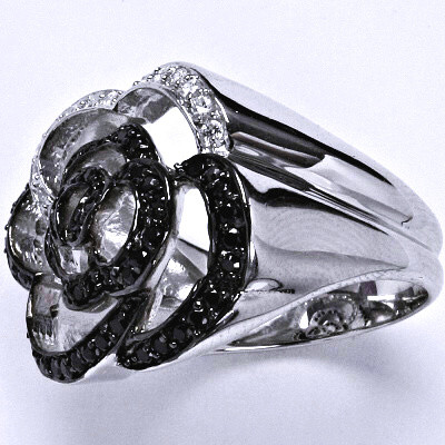 Stříbrný prsten, prsten ze stříbra, syntetický čirý a černý zirkon, kytka, kytička, váha 10 g, vel.60
