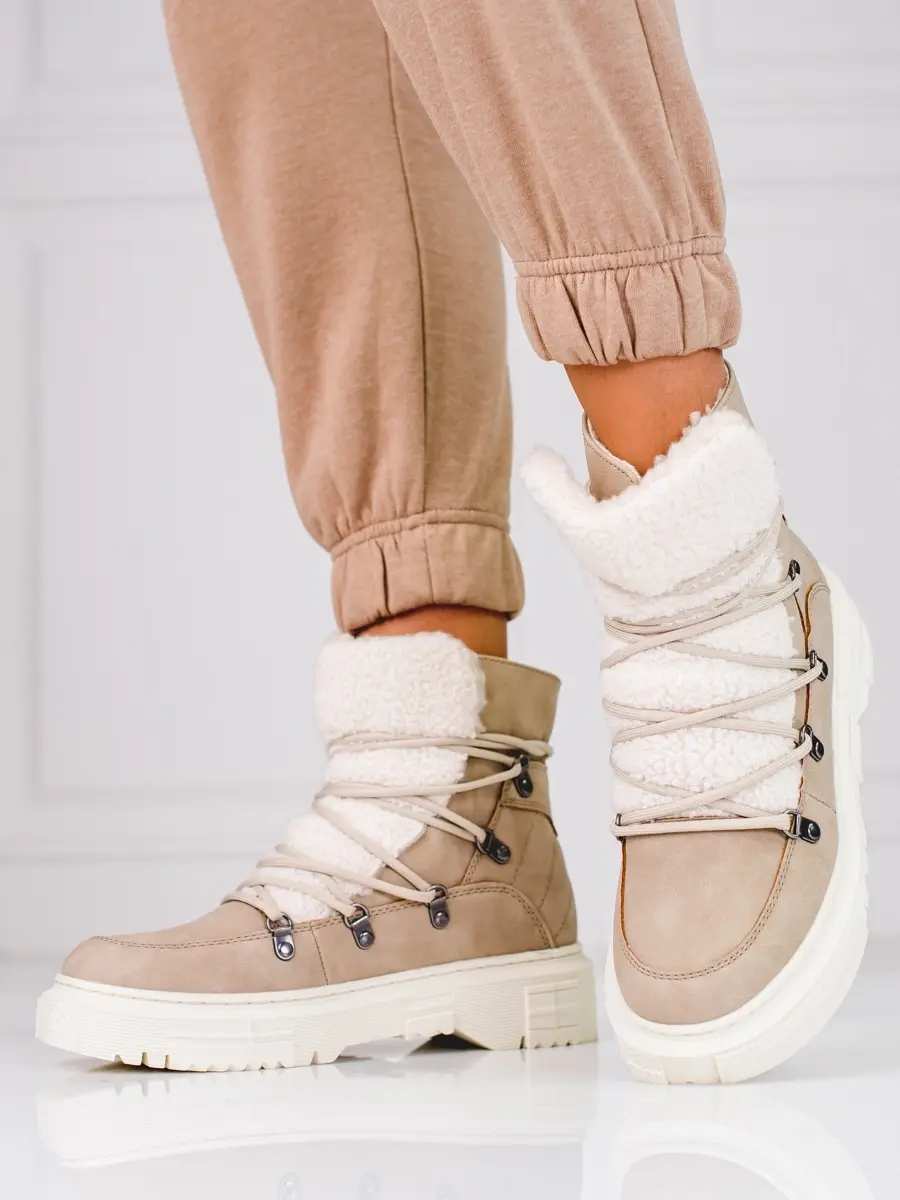 Módní béžové dámské sněhule bez podpatku