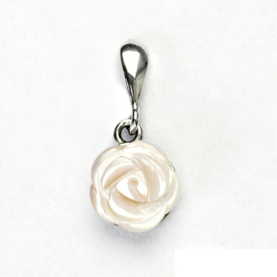 Stříbrný přívěsek, růžová perleťová kytička, přírodní perleť, přívěšek, P 1298/22