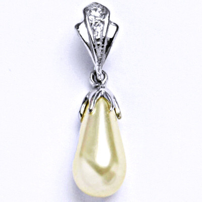 Stříbrný přívěšek s umělou krémovou perlou,slza,přívěšek ze stříbra P 1216/1