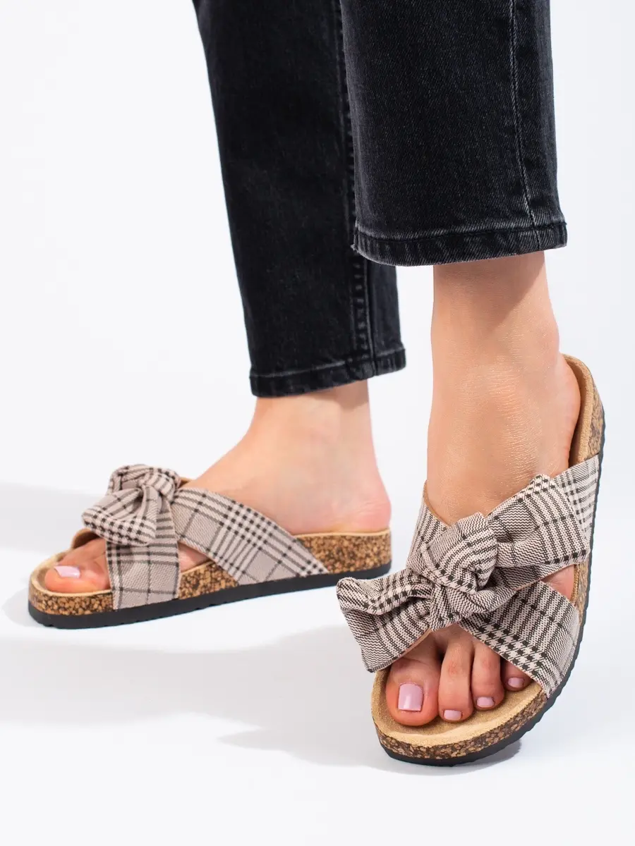 Krásné nazouváky béžové dámské bez podpatku