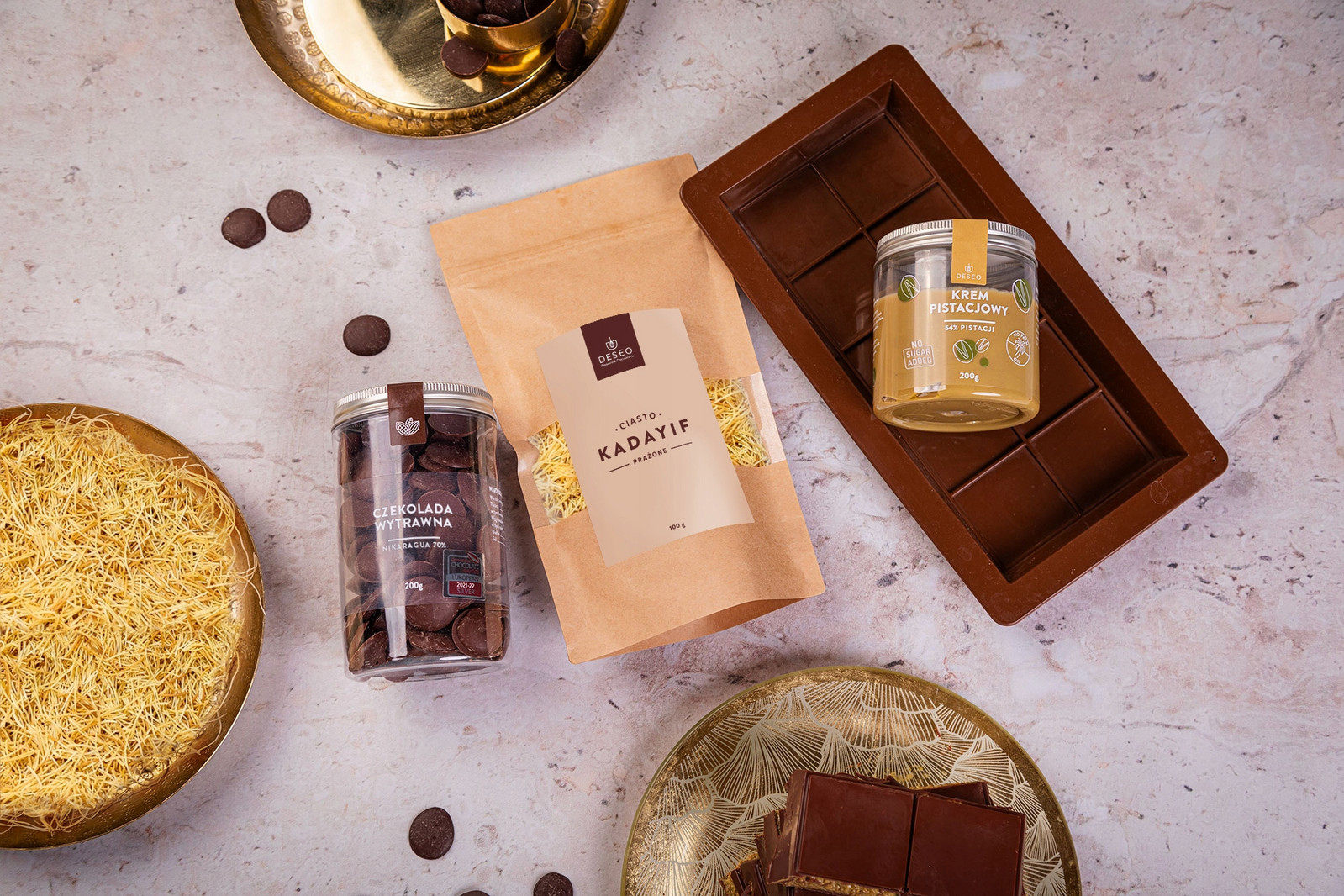 Sada na výrobu dubajské čokolády s formou Deseo Dubai Dark Chocolate