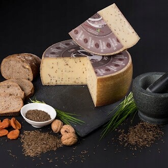 Švýcarský Sýr Kummel Kase kmínový sýr 500 g