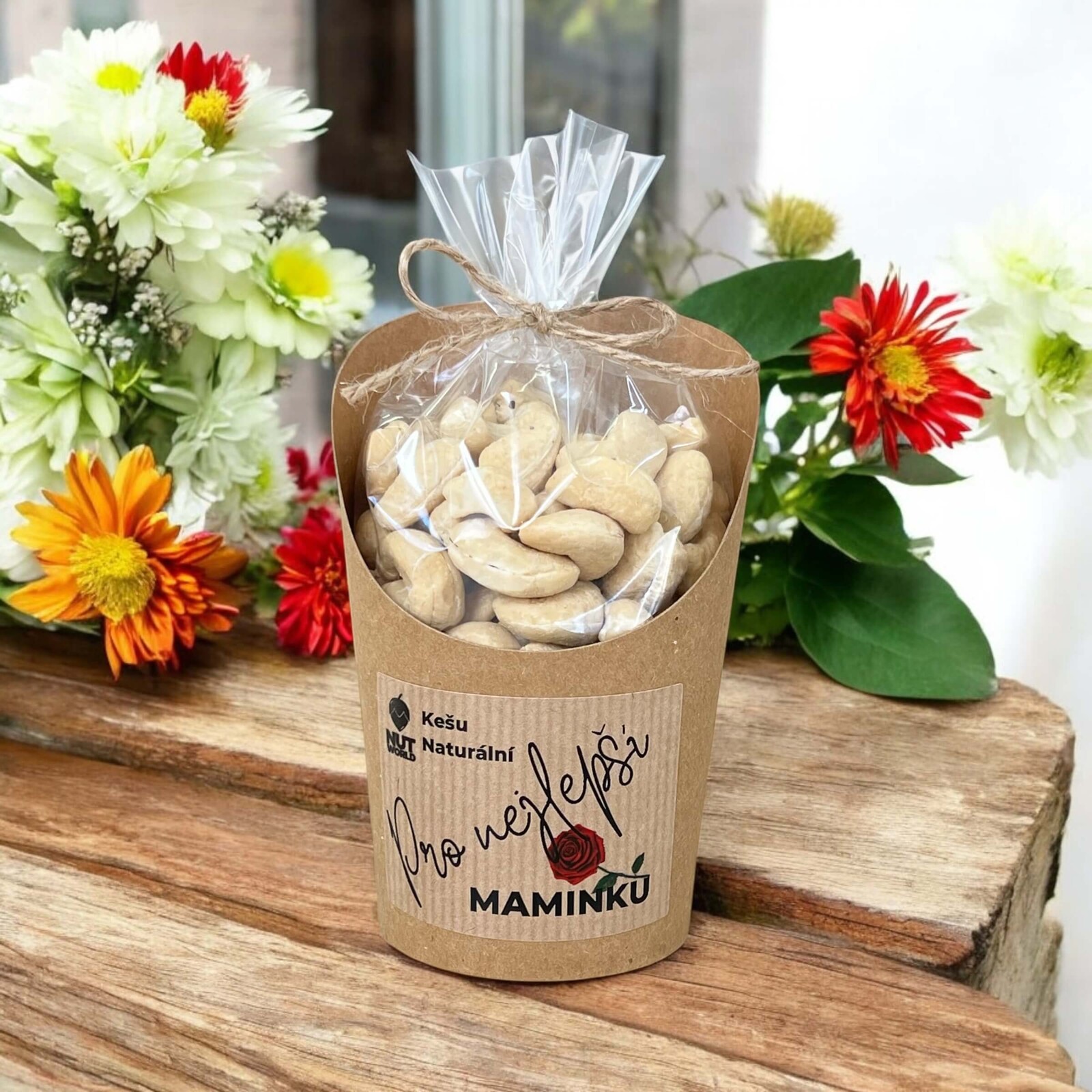 Nutworld.cz Kešu natural v celofánku a kelímku 180g - PRO MAMINKU