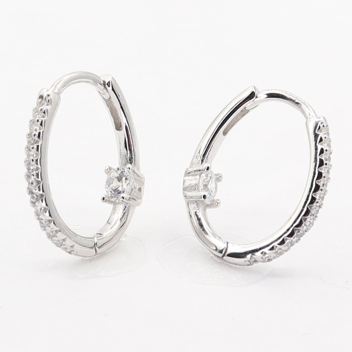 Stříbrné náušnice 113297