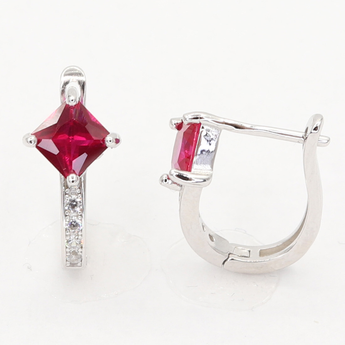 Stříbrné náušnice 113316