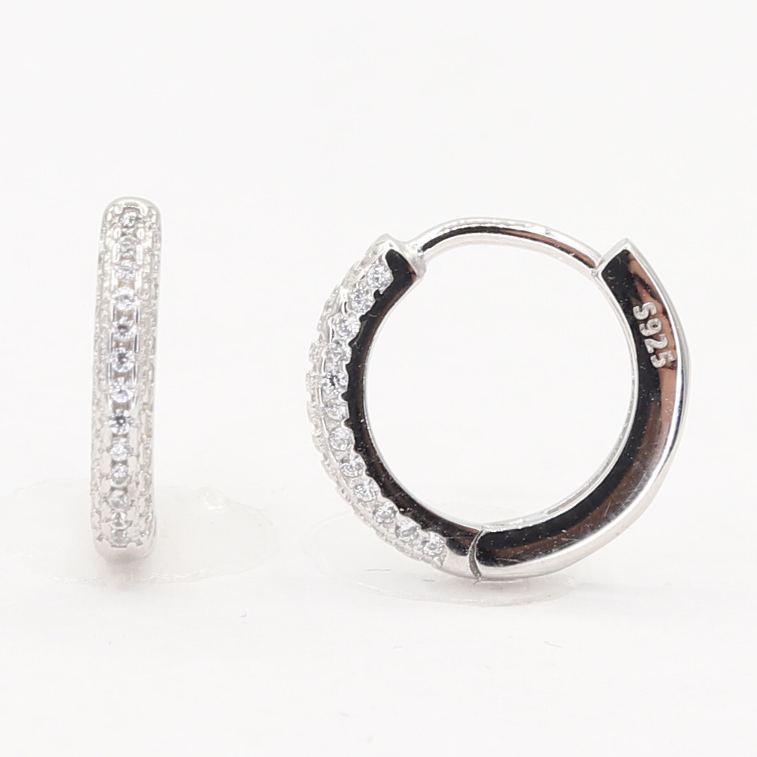 Stříbrné náušnice 113324