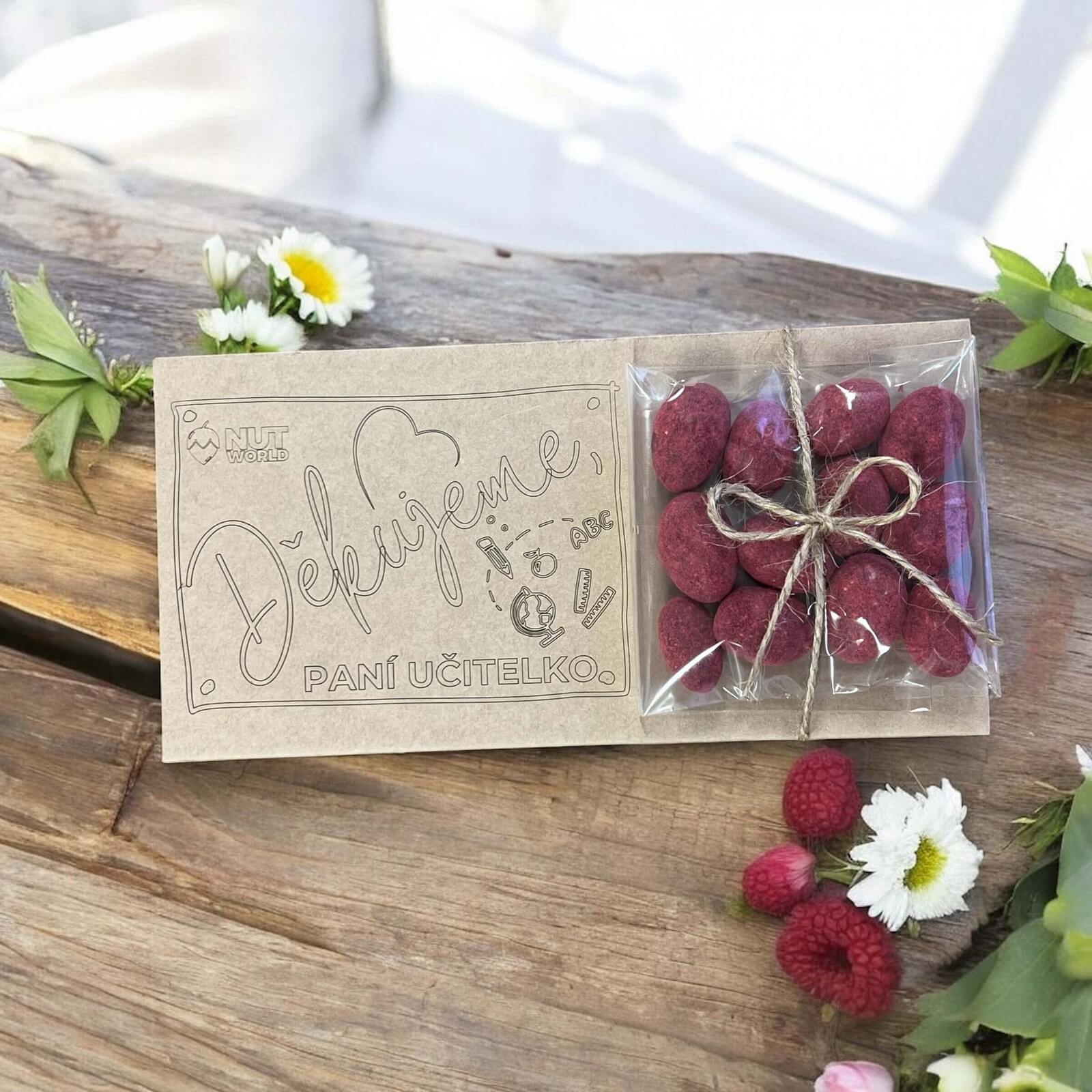 Nutworld.cz Dárková kazetka Mandle Malina 50g - PRO PANÍ UČITELKU